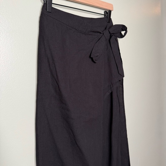 Free People Women’s Wrap Tie Midi Skirt Built in Shorts Black Size XS - Picture 3 of 10